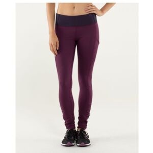 LULULEMON Tight *Cozy Plum/Hyper Stripe Plum Size 4